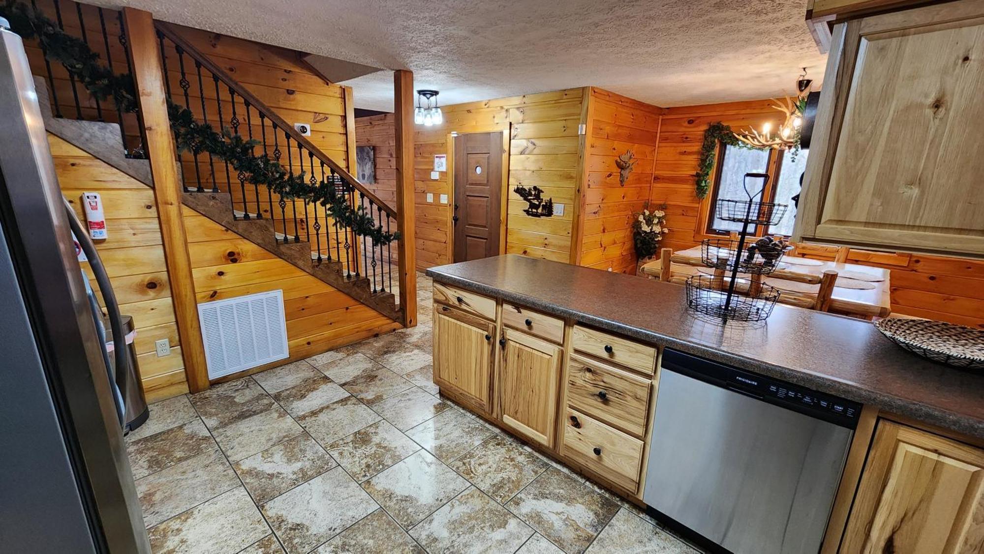 Lazy Bear Cabin Sevierville Exterior photo