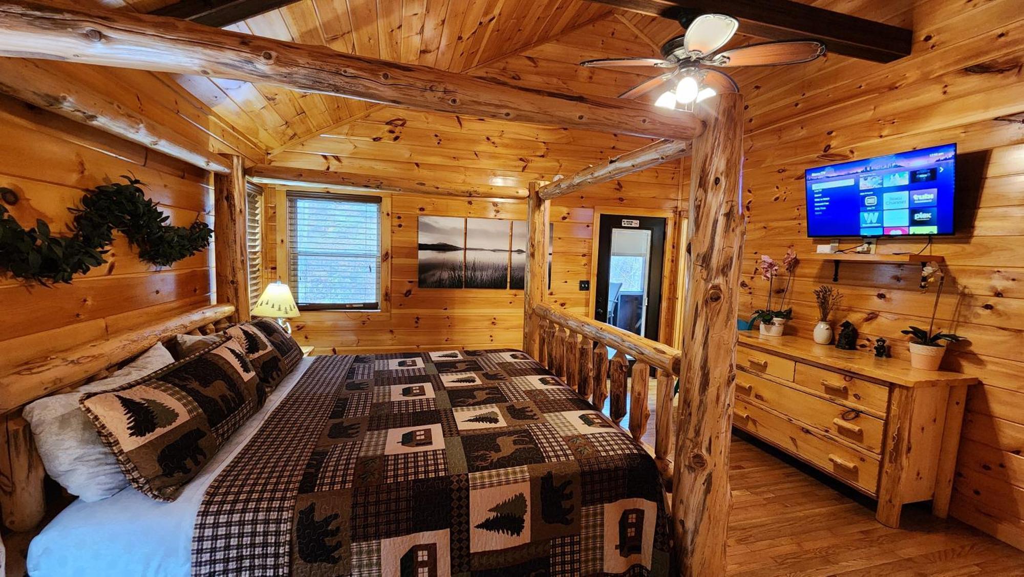 Lazy Bear Cabin Sevierville Exterior photo